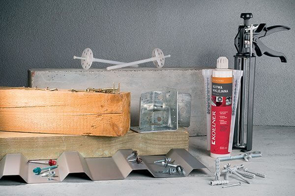 koelner-tvirtinimo-varztai